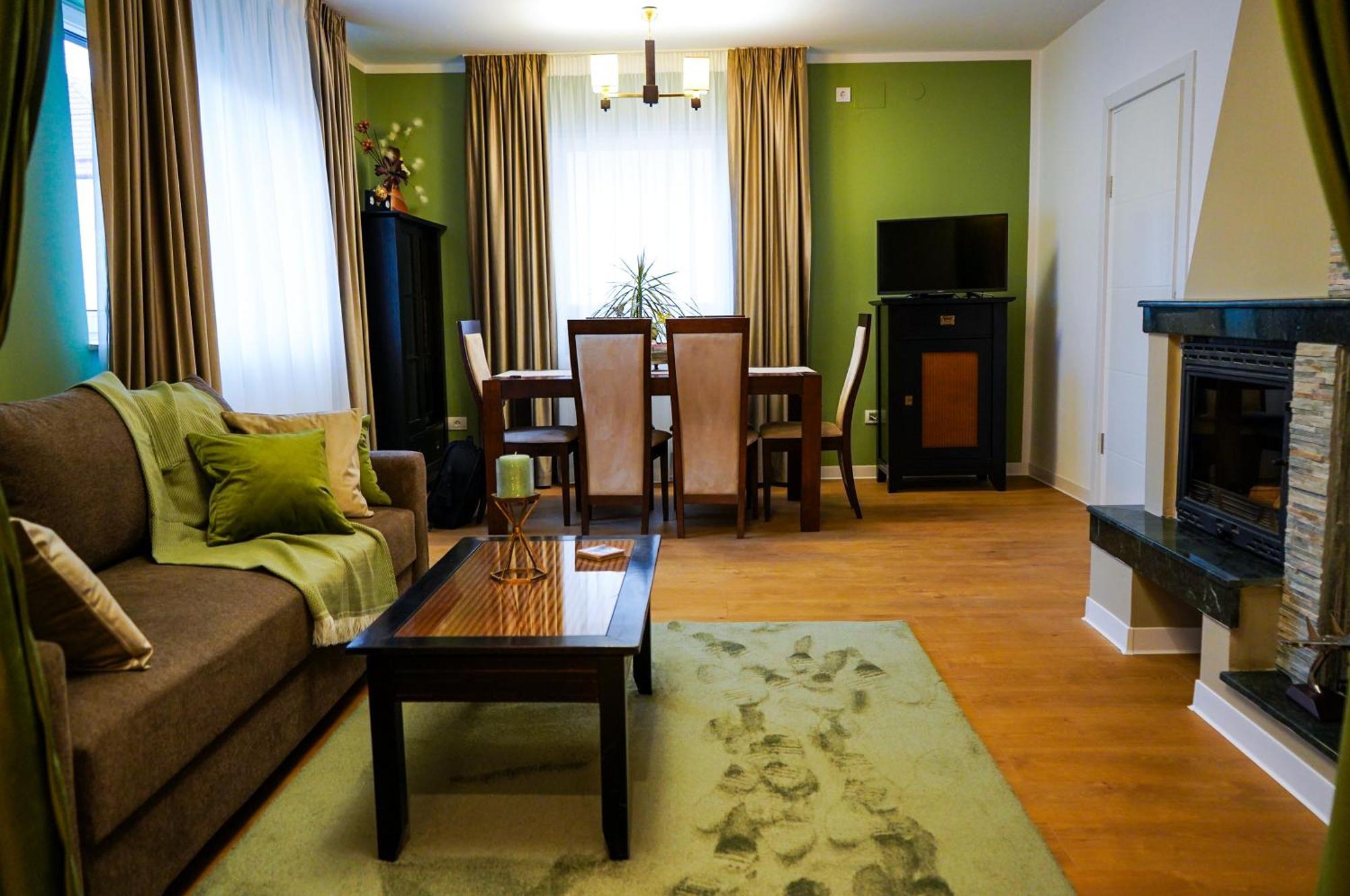 Aristocratic Home Brasov Luaran gambar