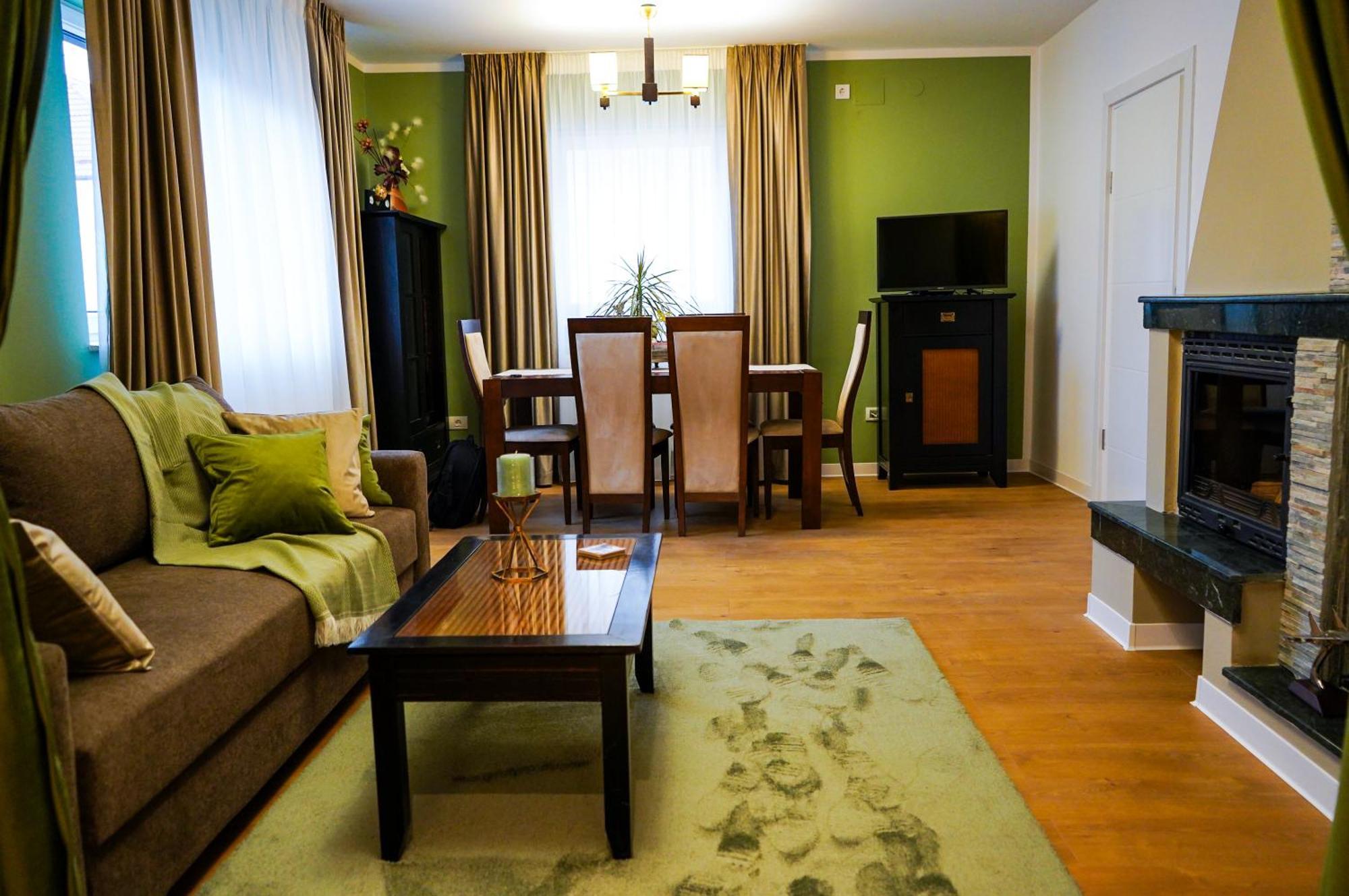 Aristocratic Home Brasov Luaran gambar